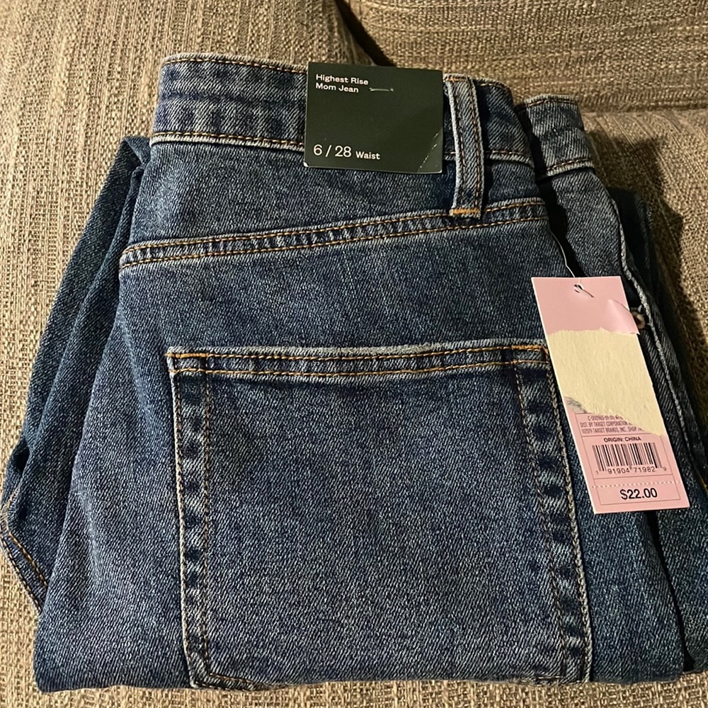 Wild Fable Jeans. Dark wash. 6/28 Highest Rise Mom Jean